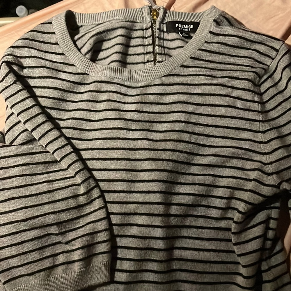 Premise studio size small grey with black stripes short sleeve sweater